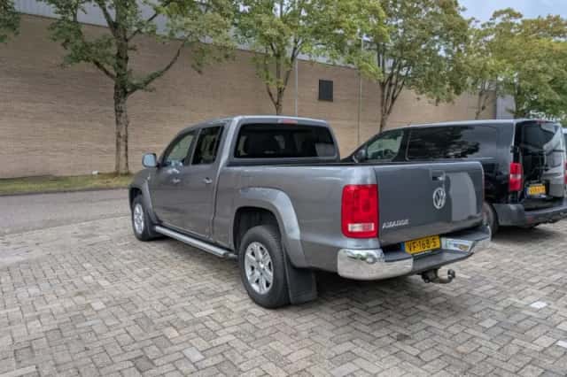 Volkswagen Amarok (2013) thumbnail 6