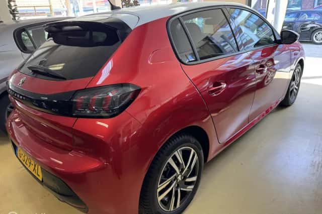 Peugeot 208 (2019) thumbnail 4