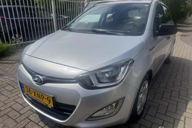 Hyundai i20 (2012) thumbnail 1