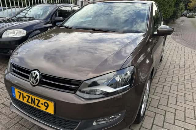 Volkswagen Polo (2013) thumbnail 1