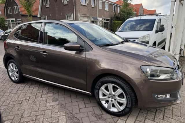Volkswagen Polo (2013) thumbnail 4