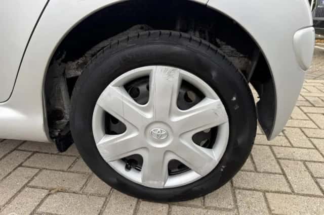 Toyota Aygo (2009) thumbnail 6