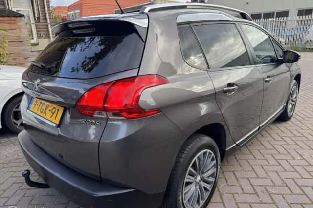 Peugeot 2008 (2014) thumbnail 4