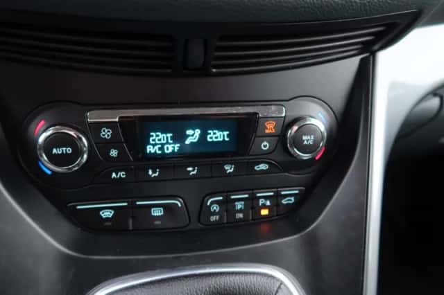 Ford C-Max (2015) thumbnail 13