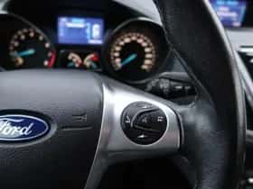 Ford C-Max (2015) thumbnail 17
