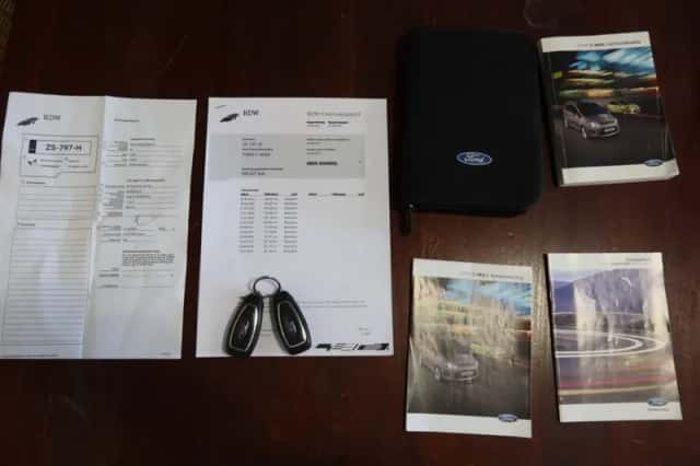 Ford C-Max (2015) thumbnail 18
