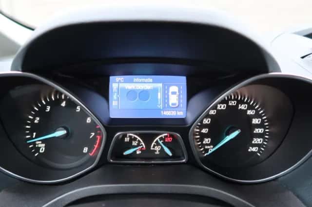 Ford C-Max (2015) thumbnail 9