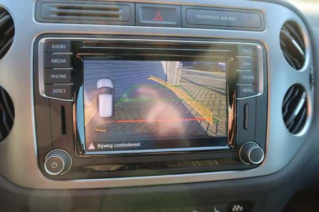 Volkswagen Tiguan (2016) thumbnail 16