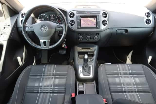 Volkswagen Tiguan (2016) thumbnail 6