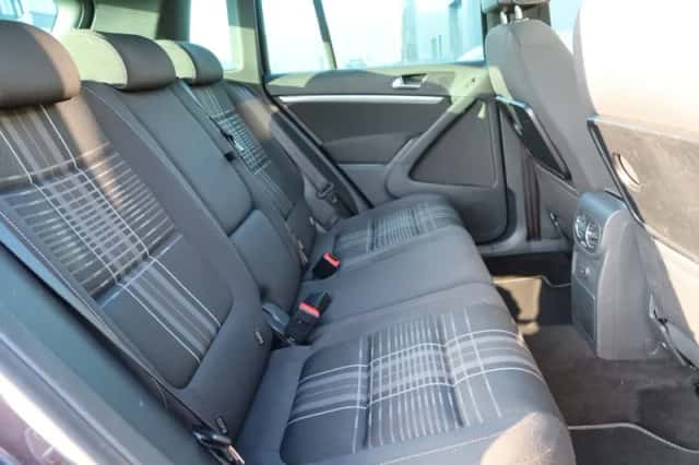Volkswagen Tiguan (2016) thumbnail 9