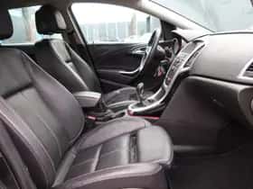 Opel Astra (2013) thumbnail 5