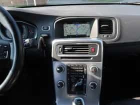 Volvo S60 (2017) thumbnail 12