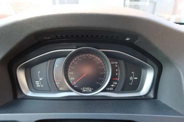 Volvo S60 (2017) thumbnail 13