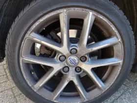 Volvo S60 (2017) thumbnail 19