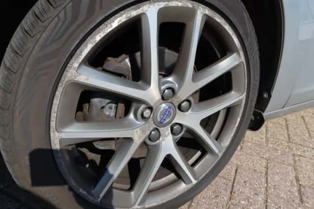 Volvo S60 (2017) thumbnail 21