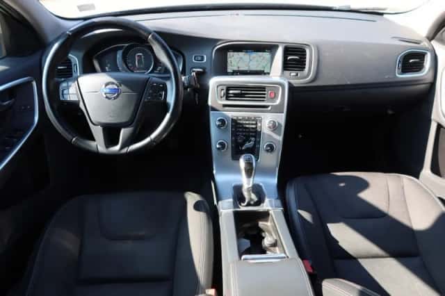 Volvo S60 (2017) thumbnail 10
