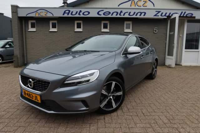 Volvo V40 (2020) thumbnail 1