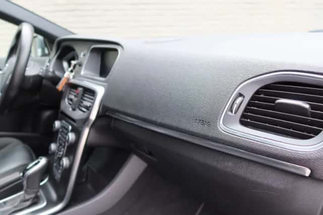 Volvo V40 (2020) thumbnail 12