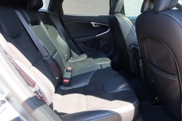 Volvo V40 (2020) thumbnail 4