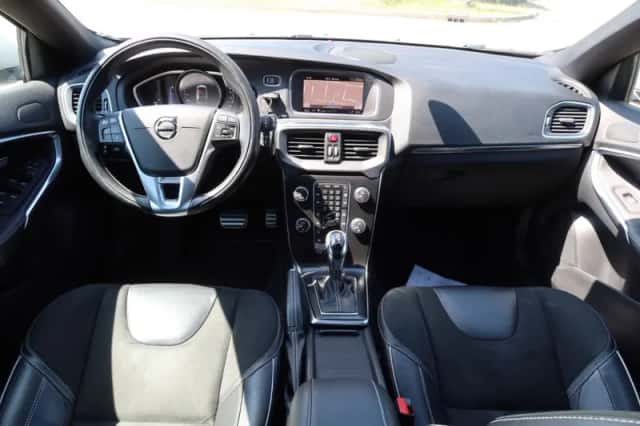 Volvo V40 (2020) thumbnail 5