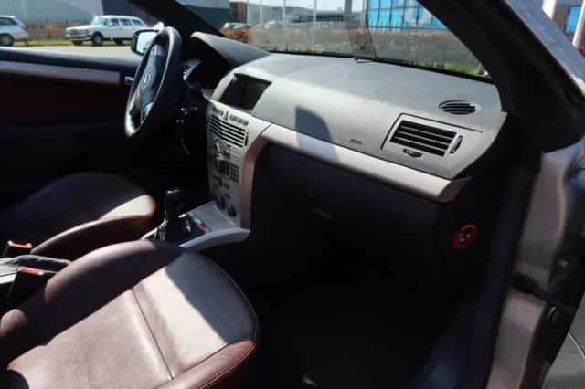 Opel Astra (2006) thumbnail 12