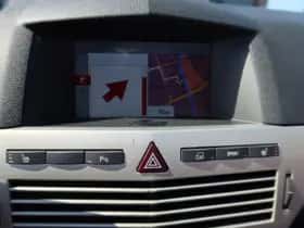 Opel Astra (2006) thumbnail 14