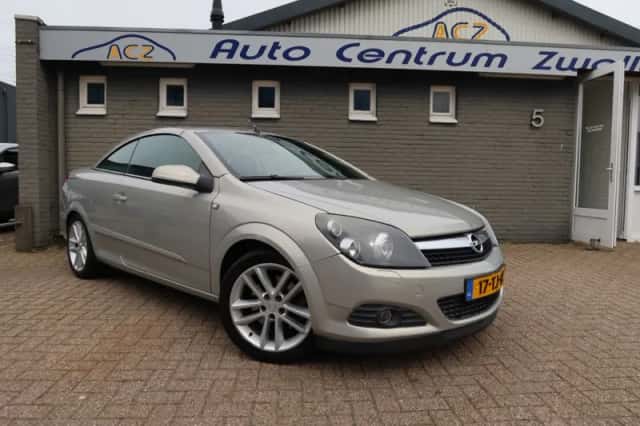 Opel Astra (2006) thumbnail 5