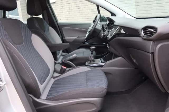 Opel Crossland X (2019) thumbnail 8