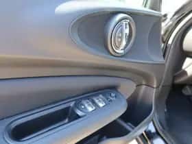 MINI Clubman (2017) thumbnail 13