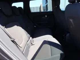 MINI Clubman (2017) thumbnail 9