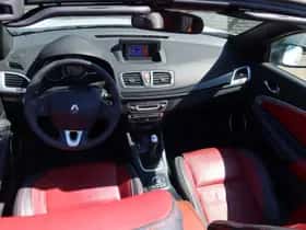 Renault Mégane (2010) thumbnail 11