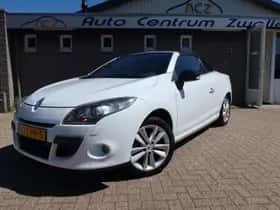 Renault Mégane (2010) thumbnail 3