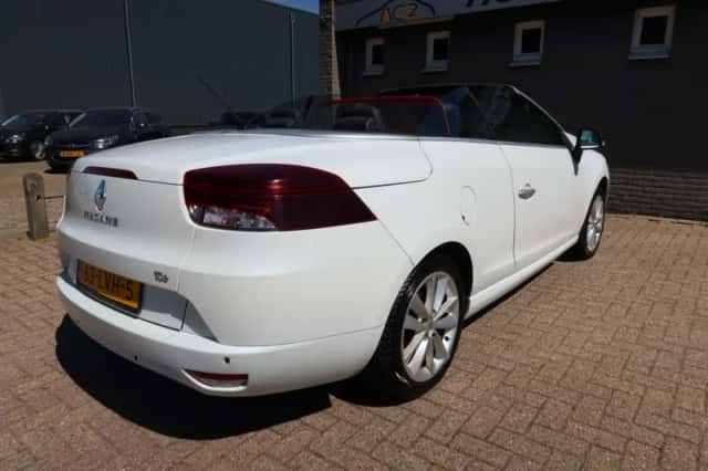 Renault Mégane (2010) thumbnail 8