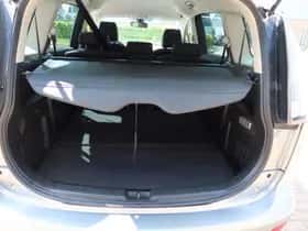 Mazda 5 (2010) thumbnail 13