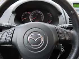 Mazda 5 (2010) thumbnail 17