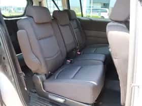 Mazda 5 (2010) thumbnail 7