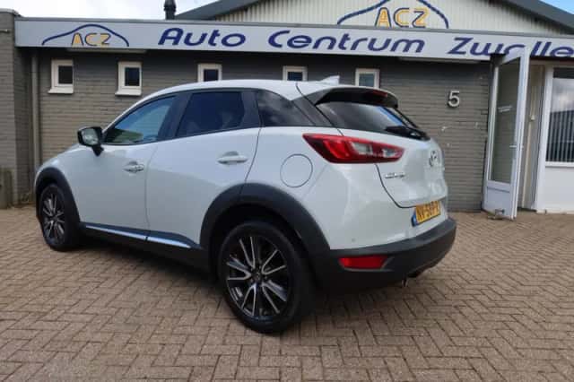 Mazda CX-3 (2015) thumbnail 4
