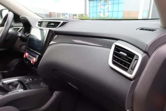 Nissan X-Trail (2017) thumbnail 14