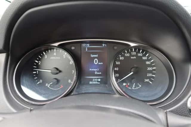 Nissan X-Trail (2017) thumbnail 17