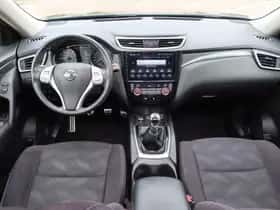 Nissan X-Trail (2017) thumbnail 5