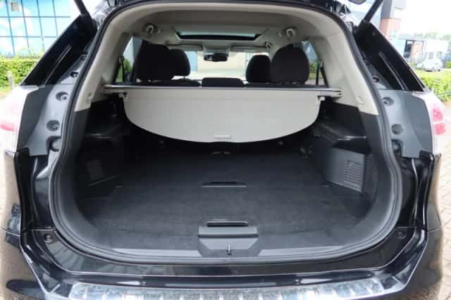 Nissan X-Trail (2017) thumbnail 9