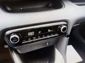 Toyota Yaris (2022) thumbnail 6