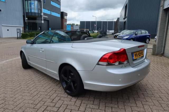 Volvo C70 (2006) thumbnail 4