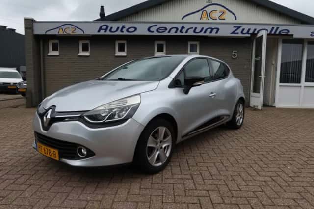 Renault Clio (2016) thumbnail 1