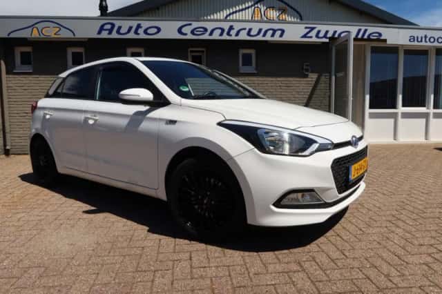 Hyundai i20 (2017) thumbnail 3