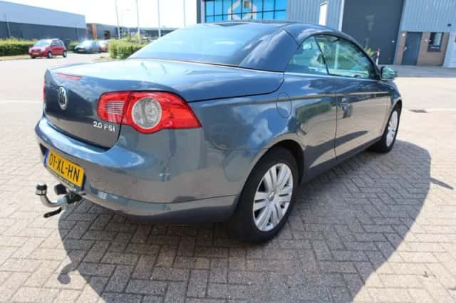 Volkswagen Eos (2007) thumbnail 3