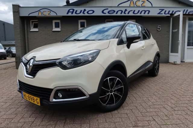 Renault Captur (2015) thumbnail 1
