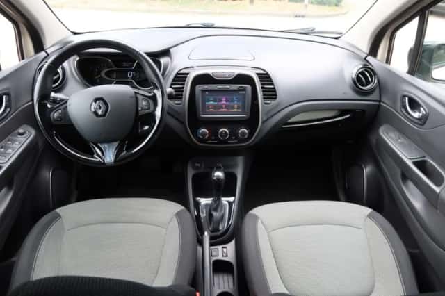 Renault Captur (2015) thumbnail 5