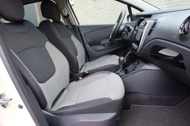 Renault Captur (2015) thumbnail 6