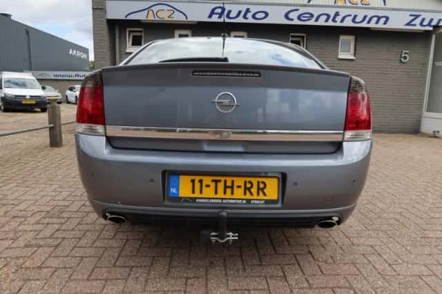 Opel Vectra (2006) thumbnail 6